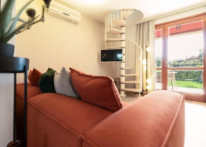 شقة Exclusive Pool Access, 2 Floors, Balcony View, Parking *