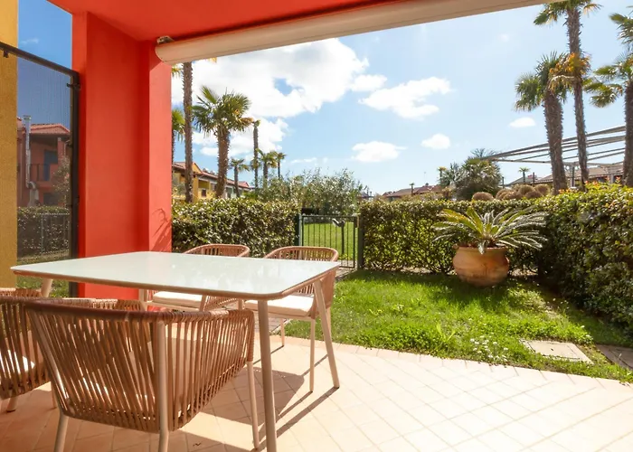 Exclusive Pool Access, 2 Floors, Balcony View, Parking Bevazzana